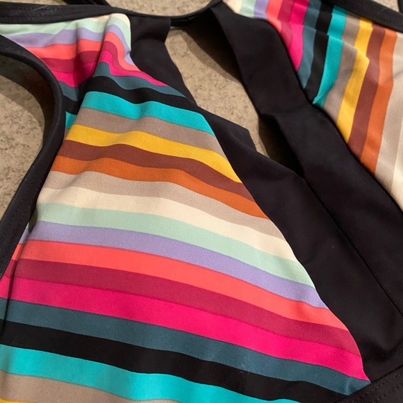 *like new* High Neck Bikini Top - Picture 5 of 7